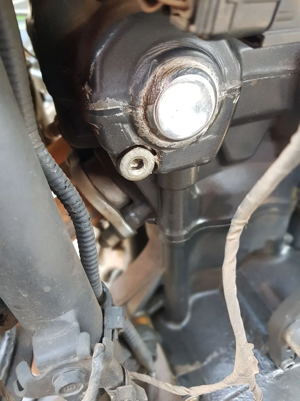 Honda CBR400 — service & leak repair — photo 8